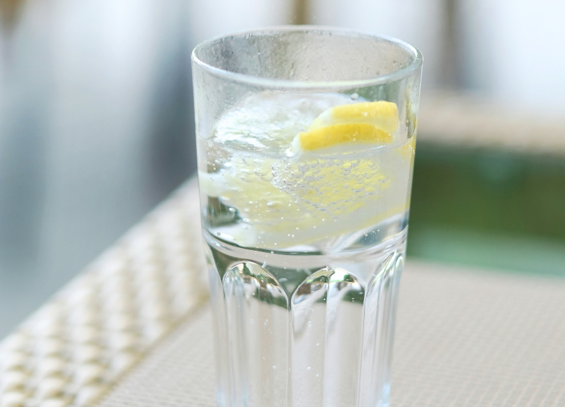 酸性の強い飲食物による歯のダメージ｜あいこ歯科・矯正